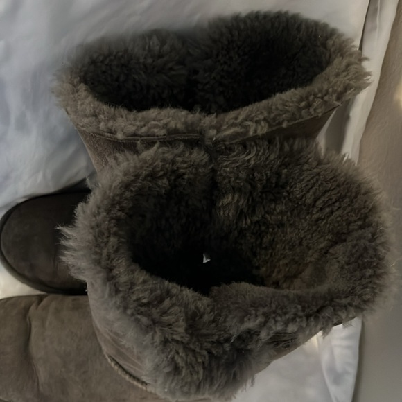 Ugg boots size 6 - Picture 3 of 6